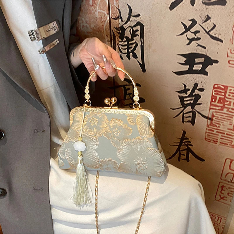 Chinese Style Embroidered Shoulder Bag Elegant Handbag Retro Small Square Wedding Party Women Evening Clutch 250118