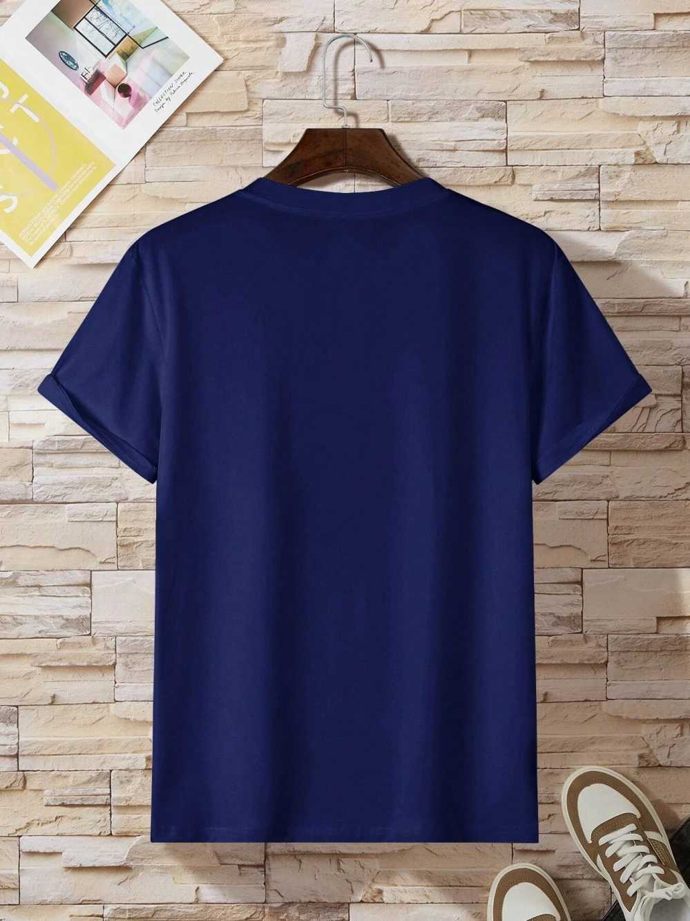 A Funny Smile Face That Is About To Melt Printed Tshirt Men Fashion Oversize T-Shirt Summer Cotton Clothes Loose Casual Tees W250117