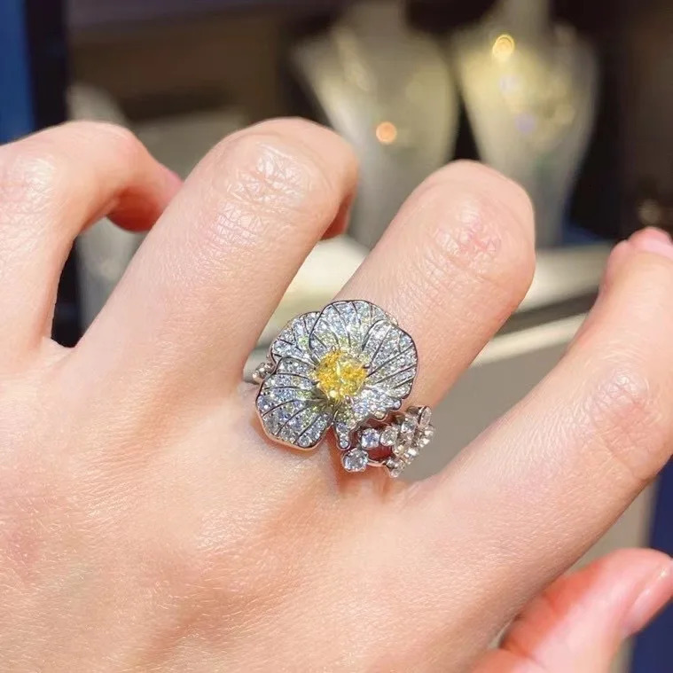 ZOCA 925 Sterling Silver Yellow Sparkling Cluster Ring Women Attractive Flower Shape Ring Party Jewelry Accessories 250121