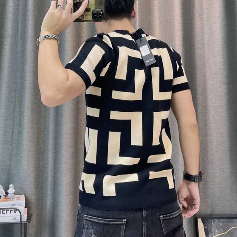 Summer new Y2K mens ultra-thin retro short sleeved T-shirt striped print O-neck graphic T-shirt mens dart Camiseta Masculina W250117