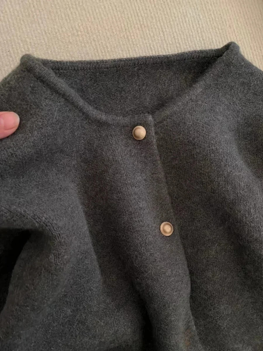 Elegant O-Neck Knitted Sweater Cardigan Spring Autumn Korean Loose Versatile Long Sleeved Top Single Breasted Jacket 250118