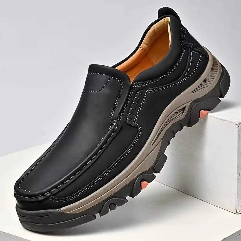 Senior Brand Male Hiking Footwear Genuine Leather Male Loafers Thick Bottom Business Shoes Slip- Leather Mens Casual ShoesXJ250118