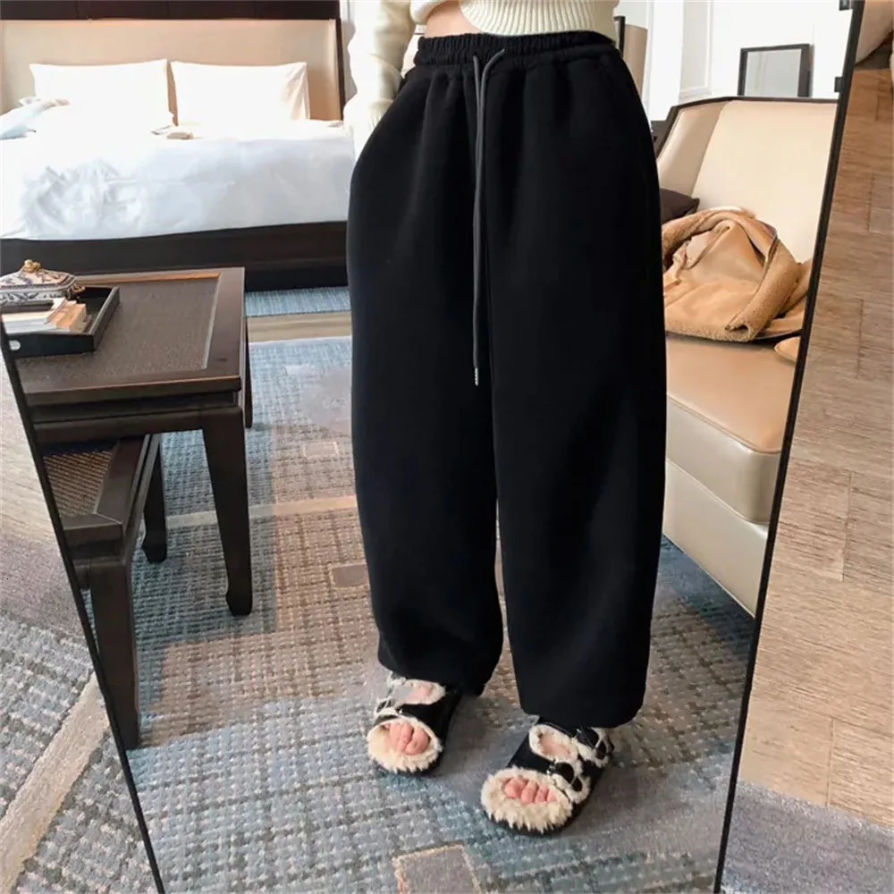 Thick Black Fleece Sweatpants Women Streetwear Oversized Joggers Harajuku Korean Wide Leg Pants Winter Baggy Drawstring Trousers 250108