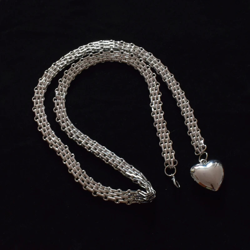 Retro hip-hop thick metal chain silver big love heart tassel waist chain belt female personality wild diagonal strap 250117
