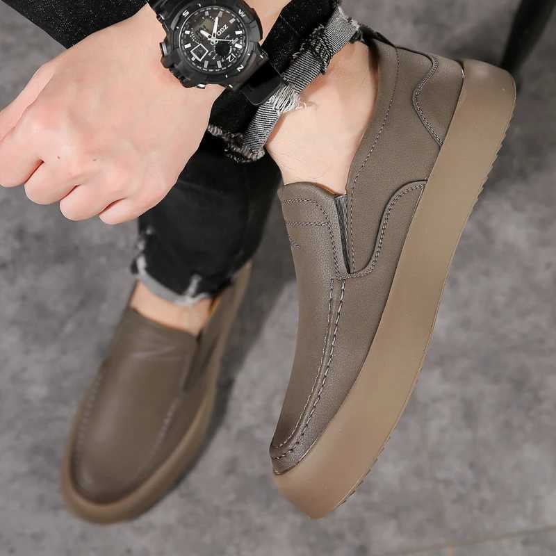 Luxury Brand Designer Mens Shoes Genuine Leather Slip Loafers Mocasines Summer Breathable Driving Shoes Walking Men SneakersXJ250118