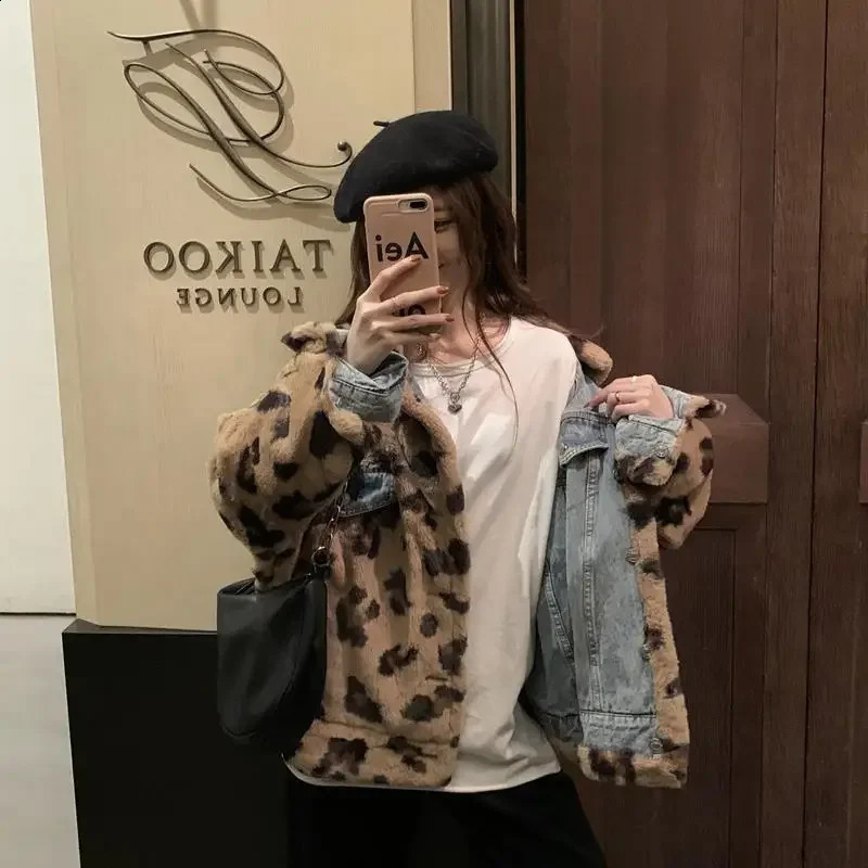 Winter Korean Style Loose Short Versatile Velvet Thick Coat for Women Trendy Cool Fashion Leopard Denim Jacket for Women 250121