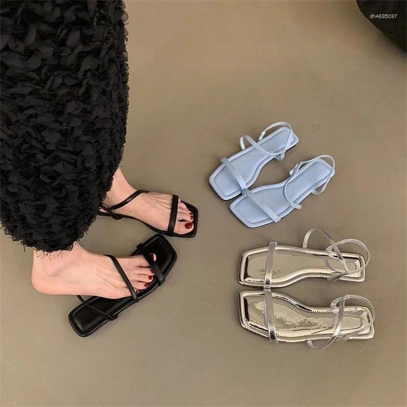 Sandals Buckle Strap Flat Sandal Shoe 2025 Women's Summer Heels Square Toe Without Retro Gladiator Fashion Girls Rome Scandals hurenlakeshoes