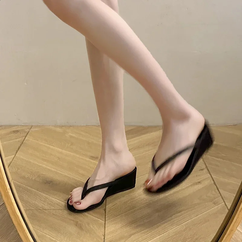 Summer Beach Women Clip Toe Slippers Fashion Outdoor Slip On Wedges Heel Slides Female Flip Flop Shoes 250113
