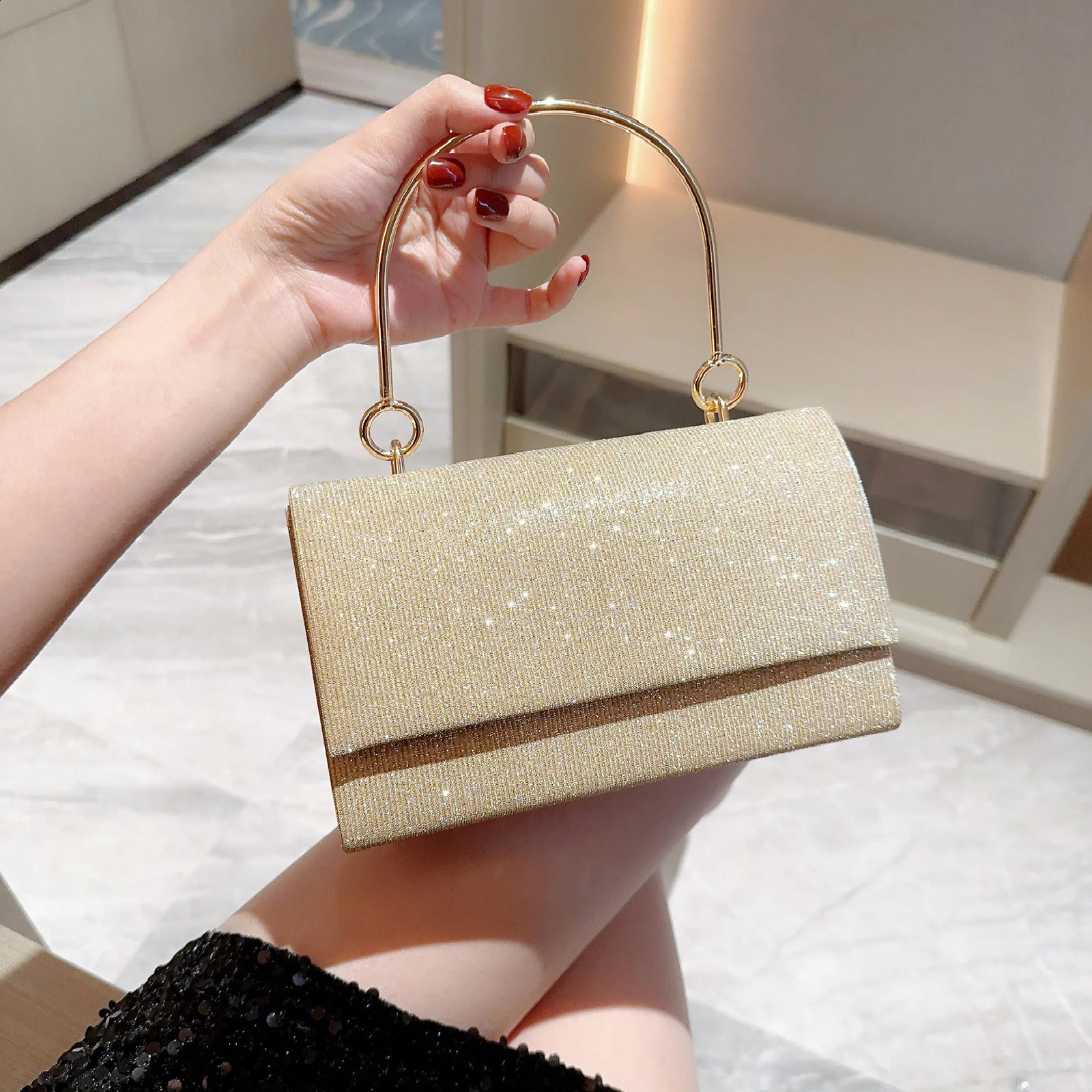 Womens Classic Metal Bracelet Flap Evening Bag Sparkling Handbag Party Bag Evening Bag Dress Bag Wedding Bag Prom Bag 250122