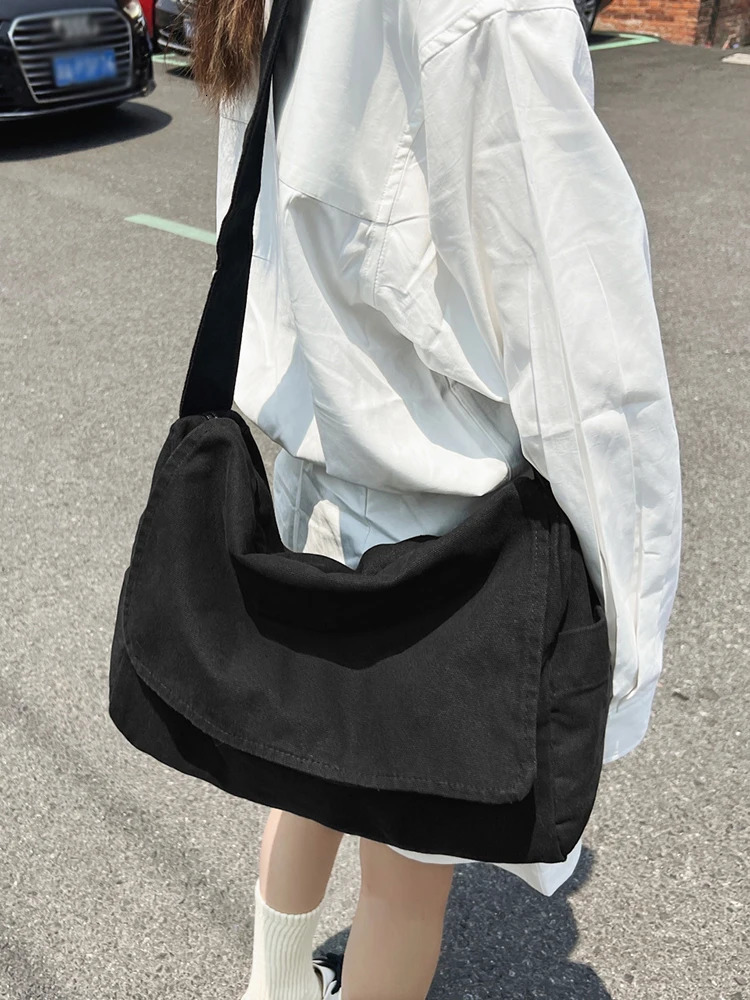 Large Capacity Canvas Simple Messenger Bag For Women and Men Trendy Student Flap Shoulder Bag for High School or University 250120