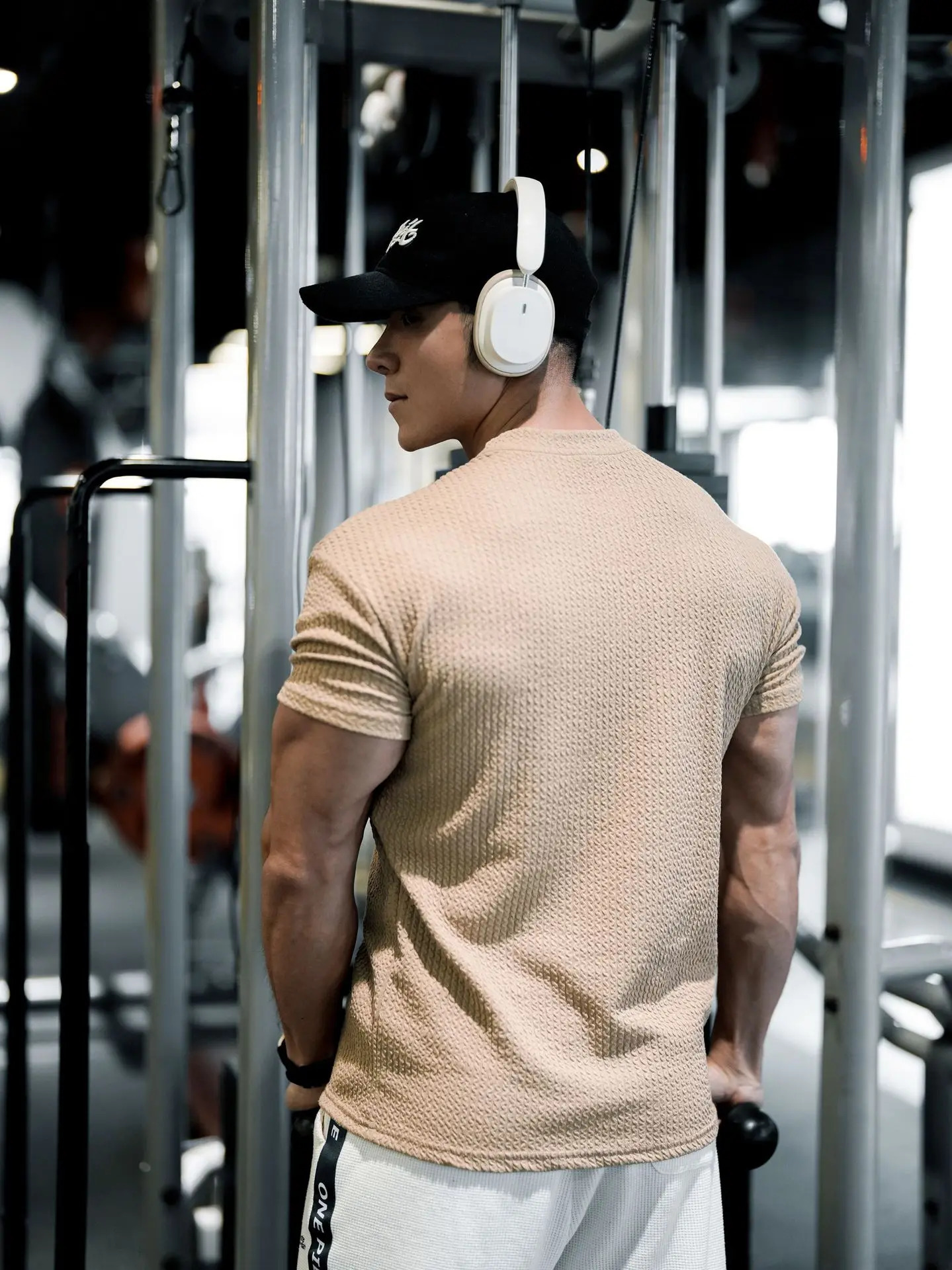 Mens Summer Round Neck Sports Short sleeved Tshirt Fitness Running Top Elastic Casual Versatile 250108