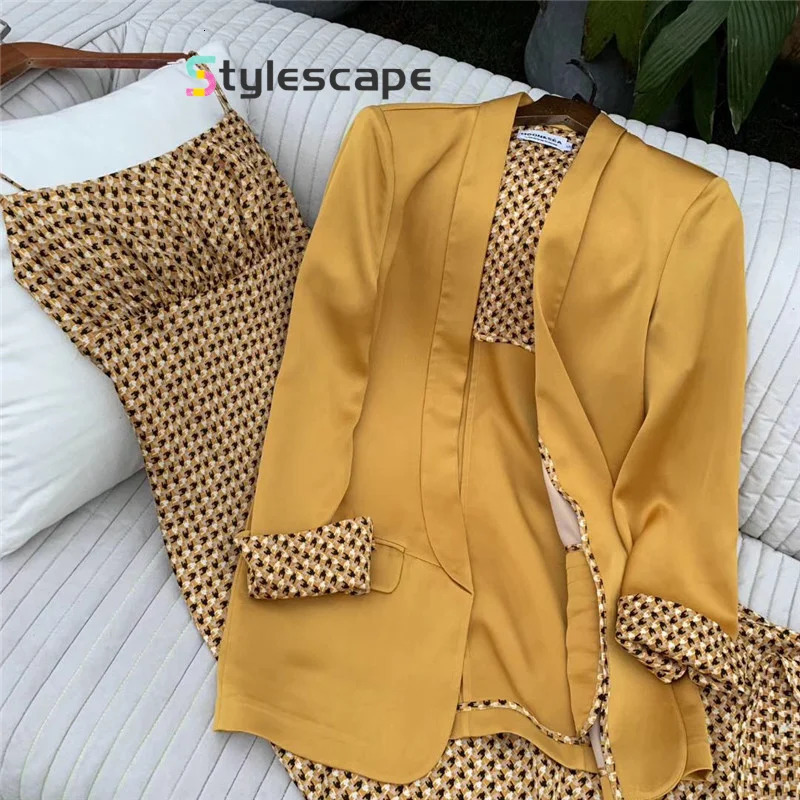 2024 oversized womens summer cool casual suit jacket paired with printed suspender skirt n two piece set for women 250122