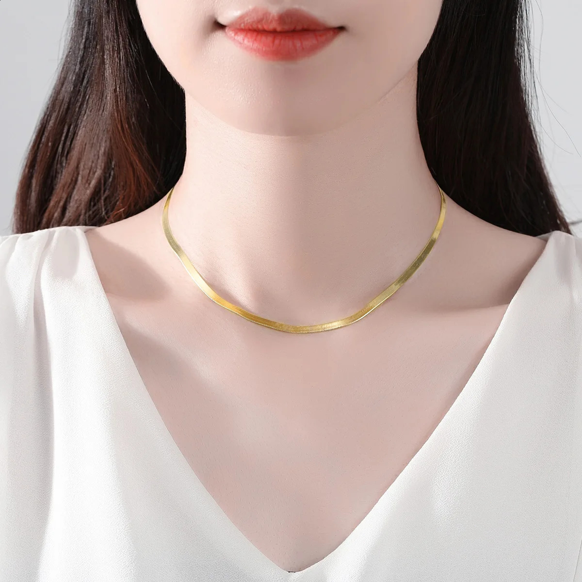 S925 Sterling Silver Classic Snake Choker Necklaces Chains for Women Men 14K Gold Plated Necklaces Wedding Party Jewelry Gift 250120