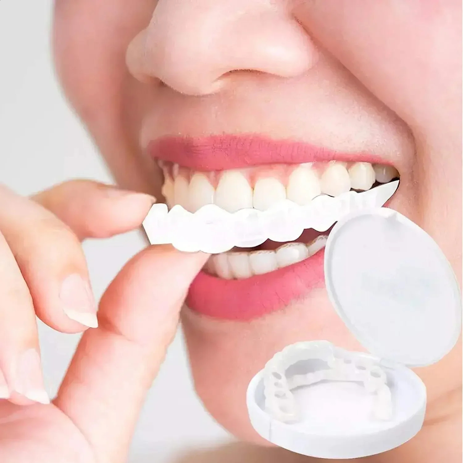 1pcs Veneers Teeth Cosmetic Teeth Temporary Smile Comfort Fit Flex Comfortable Top and Bottom Veneer Tooth 250122