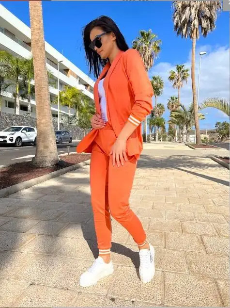 Highquality womens fall and winter in Europe the United States simple fashion solid color longsleeved suit 250122