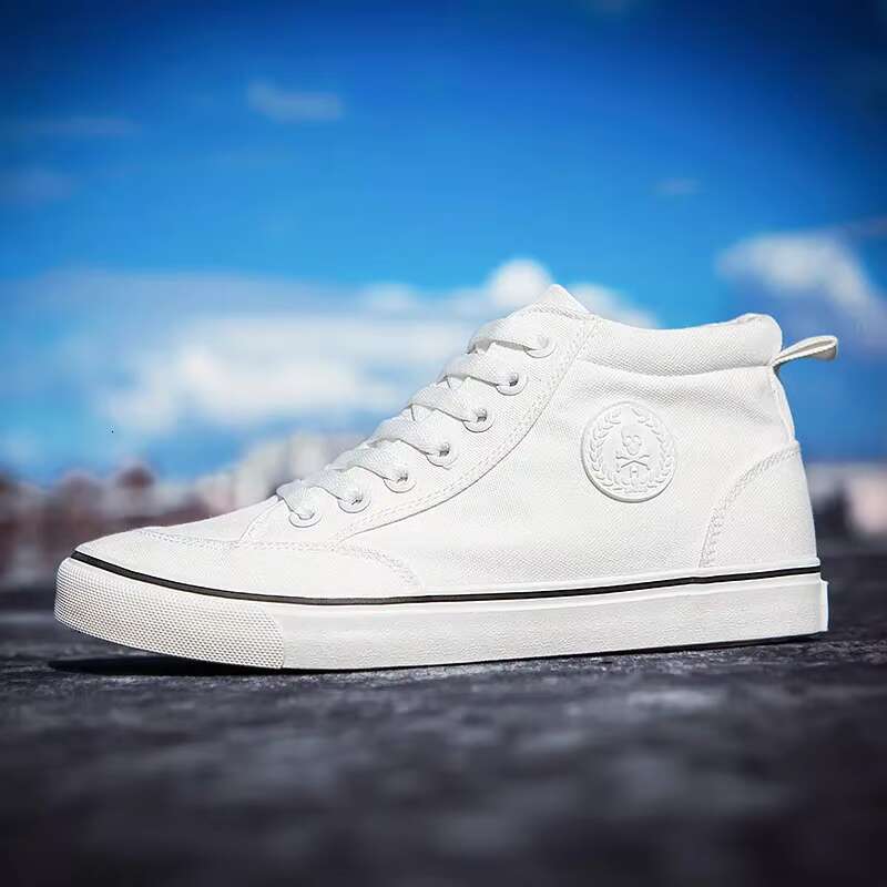 Men's High Top Sneakers Breathable Canvas Casual Fashion Street Skateboard for Men Lace Up Vulcanize Shoes Tenis2024
