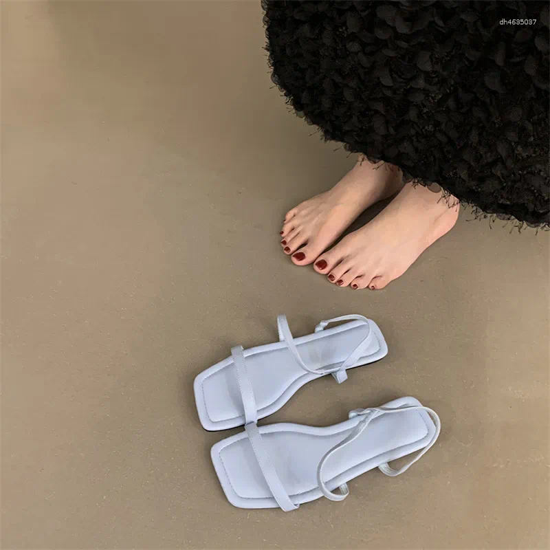 Sandals Buckle Strap Flat Sandal Shoe 2025 Women's Summer Heels Square Toe Without Retro Gladiator Fashion Girls Rome Scandals hurenlakeshoes