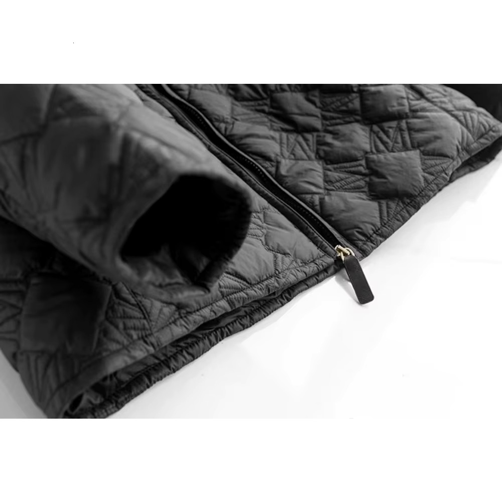 Light Jacket Women's Short White Duck Down Coat Fashion Big Brand 2024 New Winter American Spring Hooded Plaid