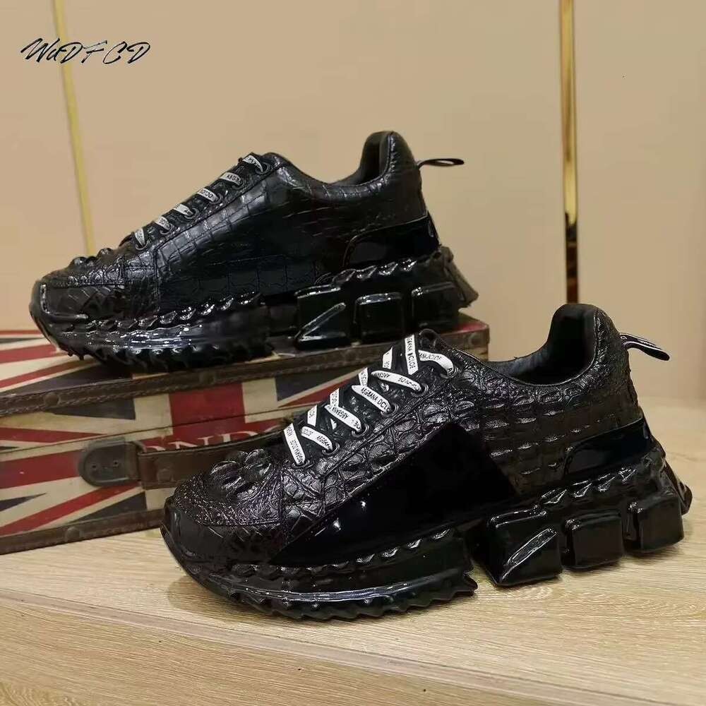 Chunky Sneakers Plus Size 45 46 Men Designer Sport Fashion Casual Microfiber Leather Upper Height Increased Platform Shoes