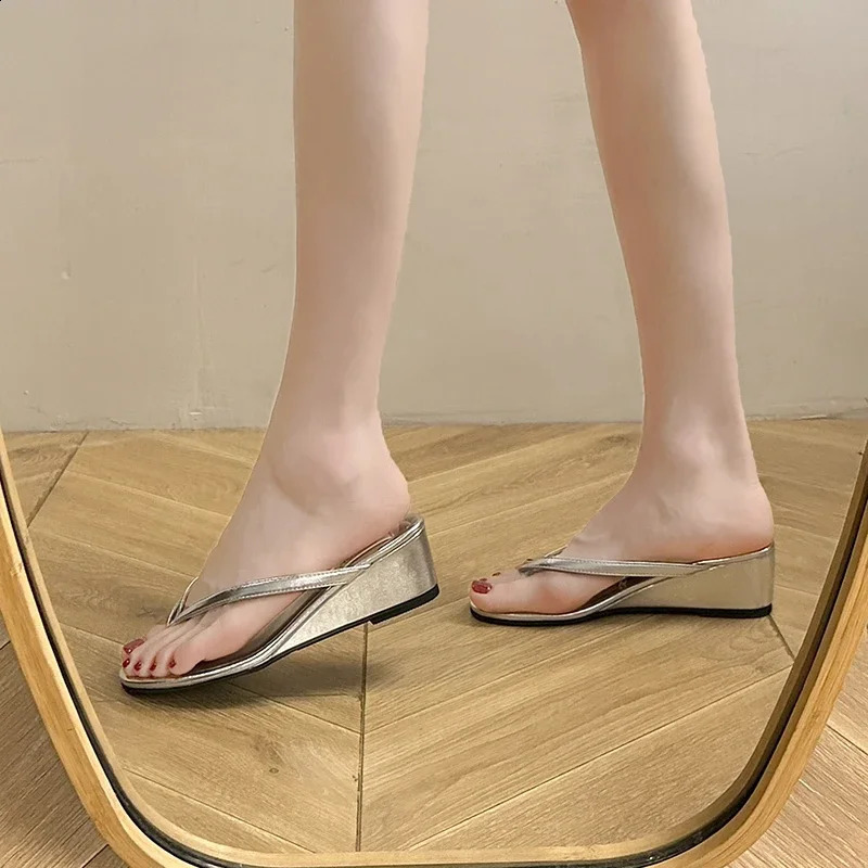 Summer Beach Women Clip Toe Slippers Fashion Outdoor Slip On Wedges Heel Slides Female Flip Flop Shoes 250113