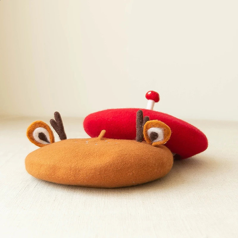 Unisex Cute Frog Big Eye Wool Beret Retro Women Winter Casual Warm Painter Hats for Girls Individuality Gift French Berets 250120