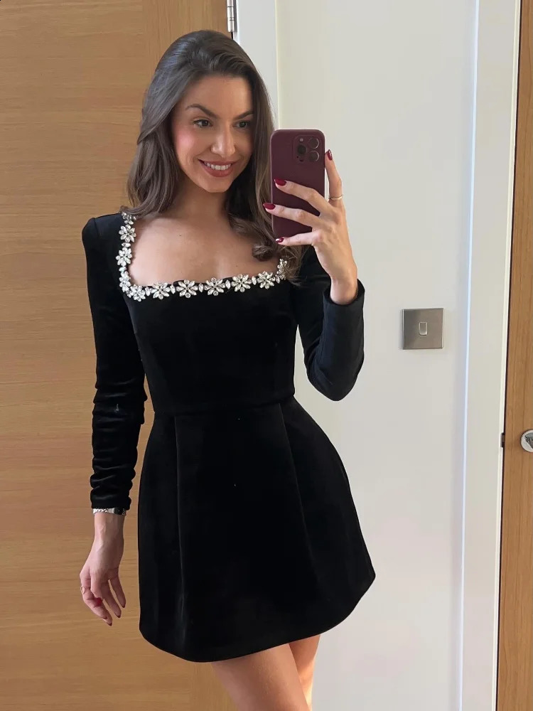 Elegant Women Square Neck Black Velvet Flower Mini Dress Fashion Long Sleeve High Waist Vestidos 2025 Lady Party Gown Clearance 250121