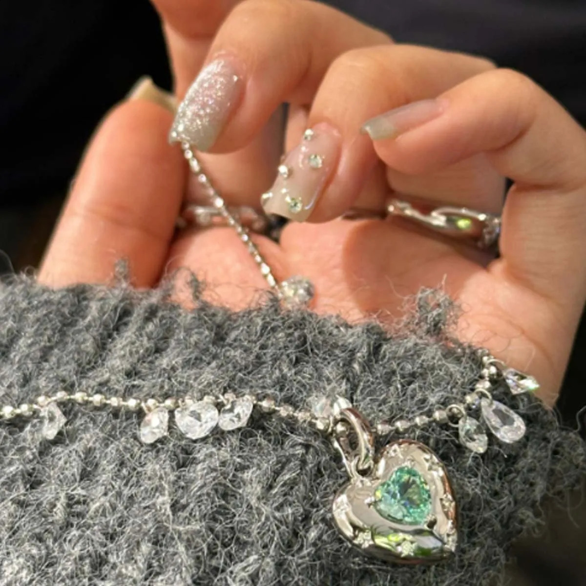 Fashion Elegant High end Womens Boutique Charm Personalized Love 925 Necklace 250117