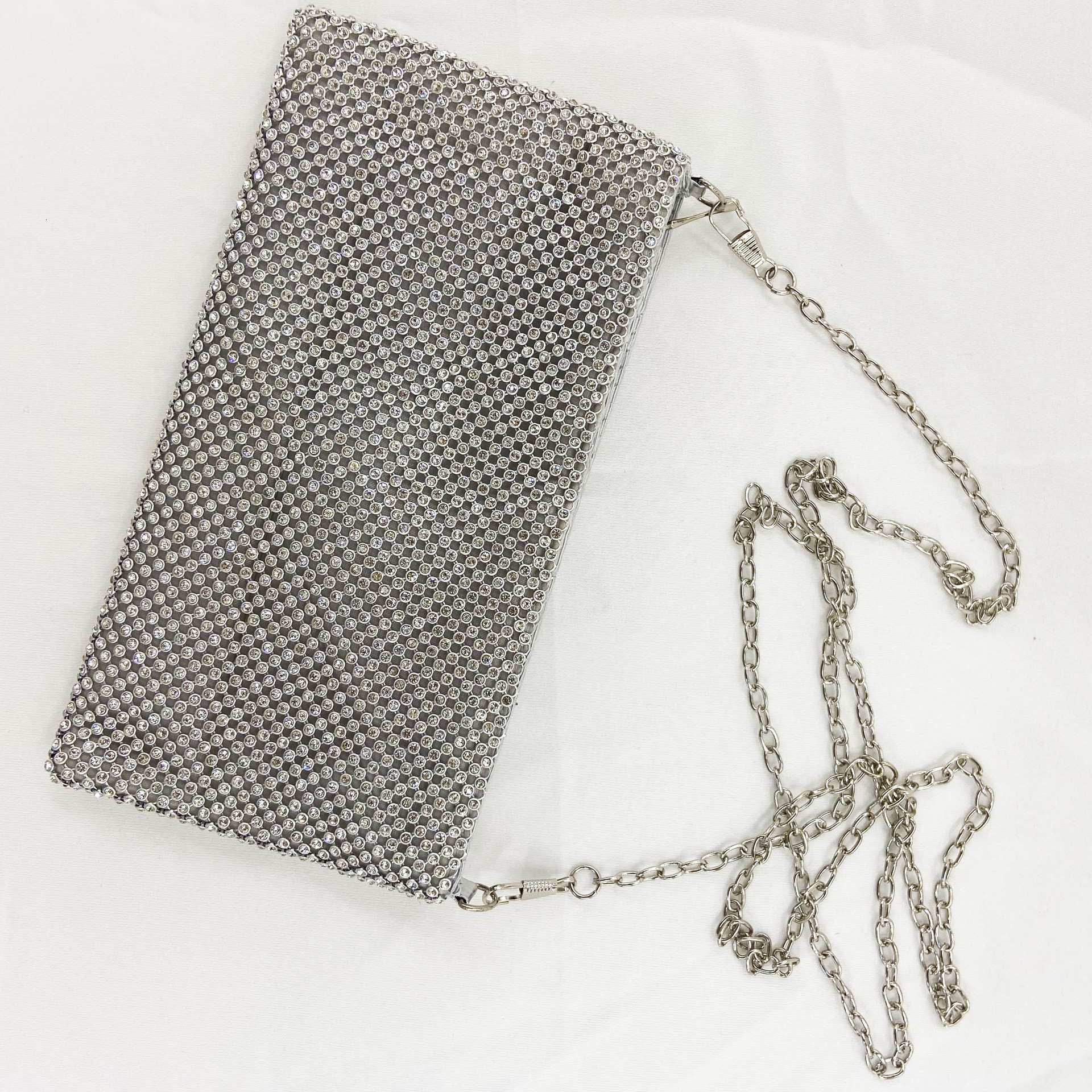 Three Centimeter Mesh Exquisite And Fashionable Rhinestone Crossbody Phone Bag With Diamond Inlay For Convenient Evening Wear