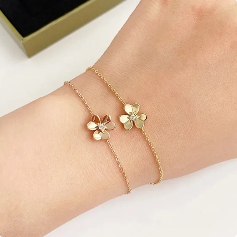 925 Sterling Silver Mini Flower Bracelet Exquisite Jewelry 250110