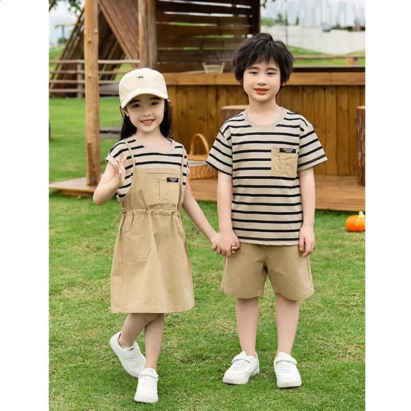 Mom Daughter One Piece Dress Family Matching Clothes Mother Father Children Summer Dad and Son T Shirts Shorts 2PCS Sets 250117
