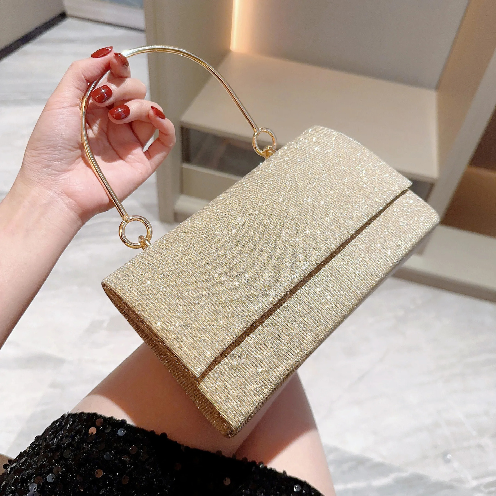 Womens Classic Metal Bracelet Flap Evening Bag Sparkling Handbag Party Bag Evening Bag Dress Bag Wedding Bag Prom Bag 250122