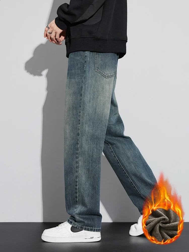 Fleece Warm Mens Wideleg Jeans Thickened Loose Straight Classic Washed Denim Pants Fashion Korean Baggy Plush Velvet Trousers 250121
