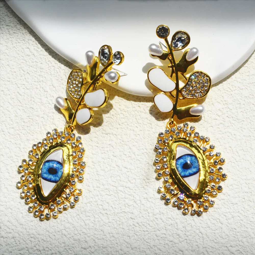 n Rhinestone Resin Eyes Pendant Dangle Earrings for Women Jewelry Baroque Style Vintage Statement Earrings Accessories 250120
