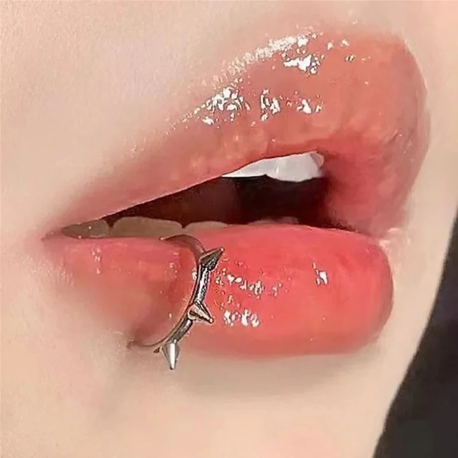 2PCS Trendy 10mm Stainless Steel Punk Clip on Piercing Nose Wrap Lip Rings Unisex Ring Women Men Tusk Body Jewelry 250110