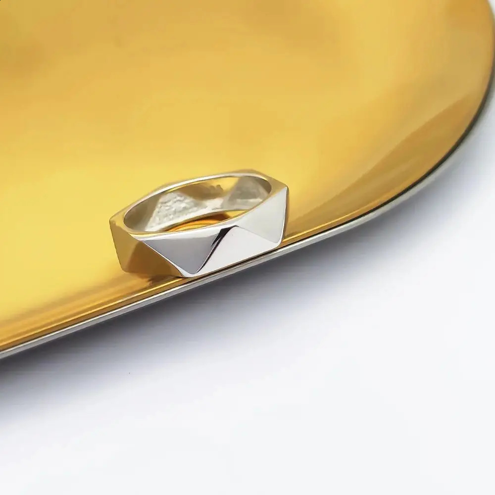 HESHI 925 Sterling Silver Smooth White Simple Triangle Line Rings for Men Women Couple 250117