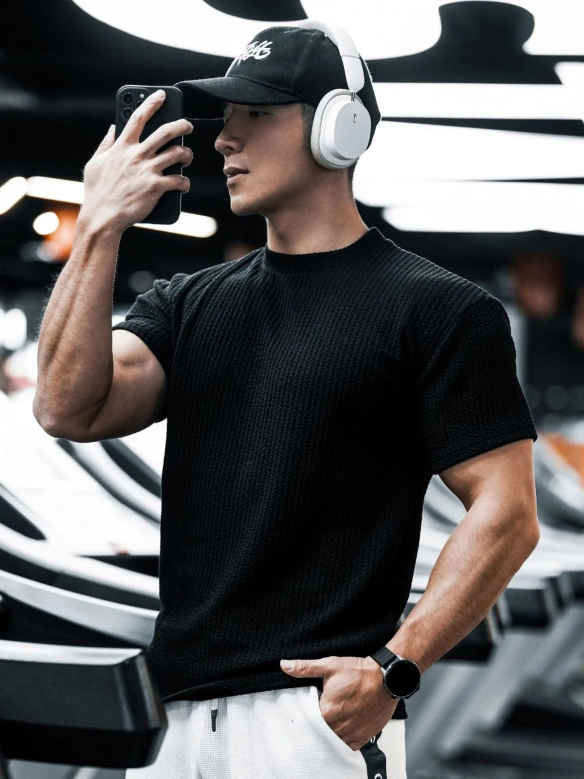 Mens Summer Round Neck Sports Short sleeved Tshirt Fitness Running Top Elastic Casual Versatile 250108