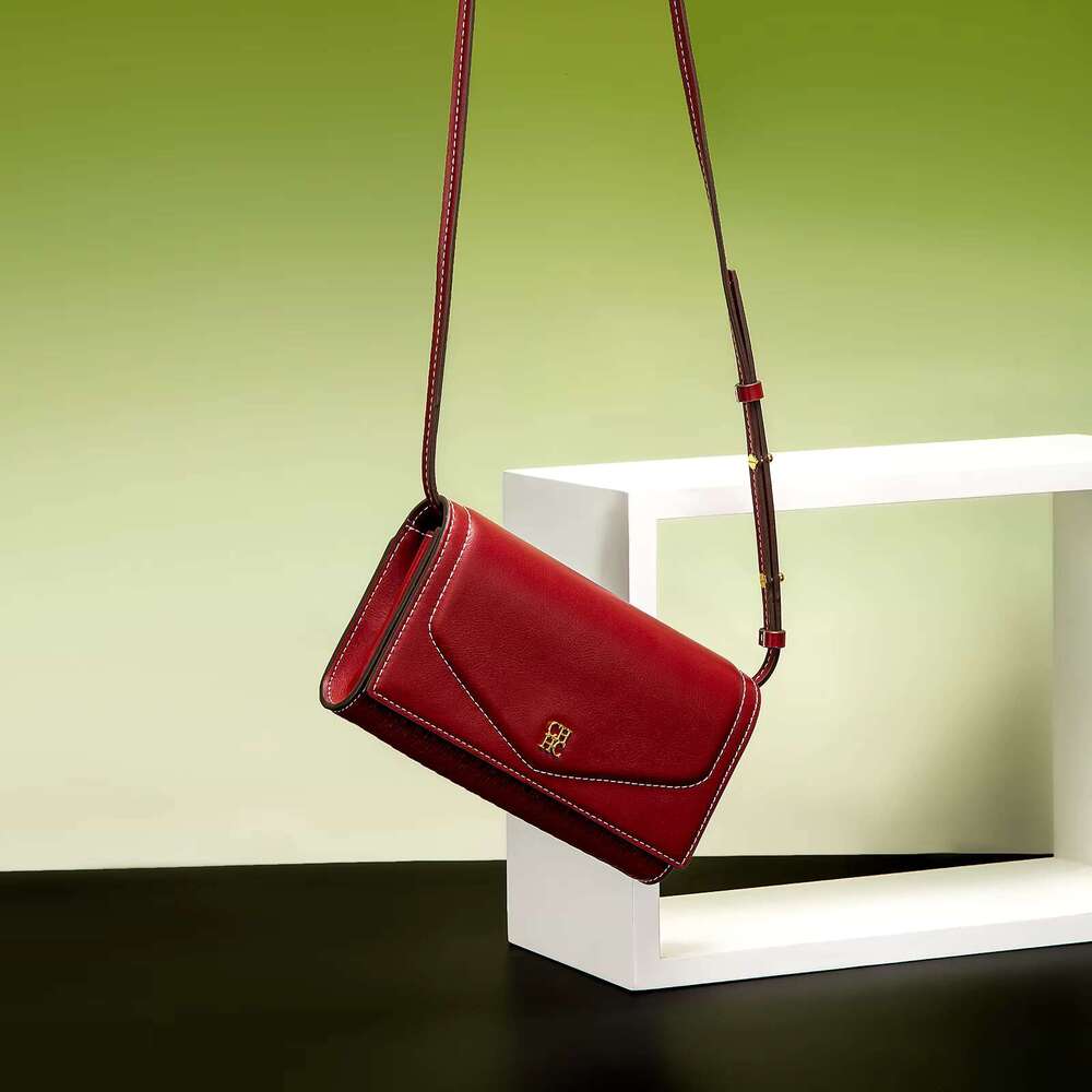 CH Brand Crossbody Elegant Small Sense Women's Going Out With Ladies Bag Letter Design Fashion Leather