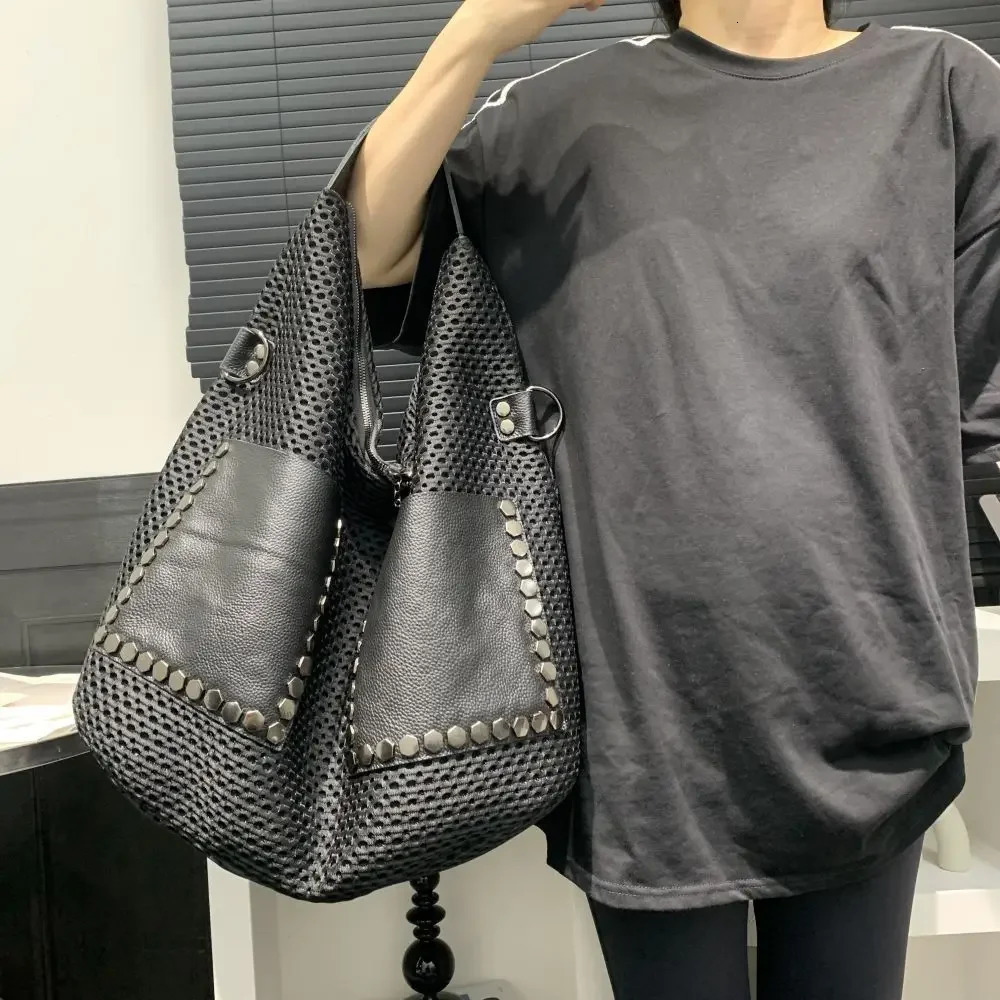 Womens Large Capacity Shoulder Bag Fashionable Mesh Splicing Genuine Leather Crossbody Bag 250110