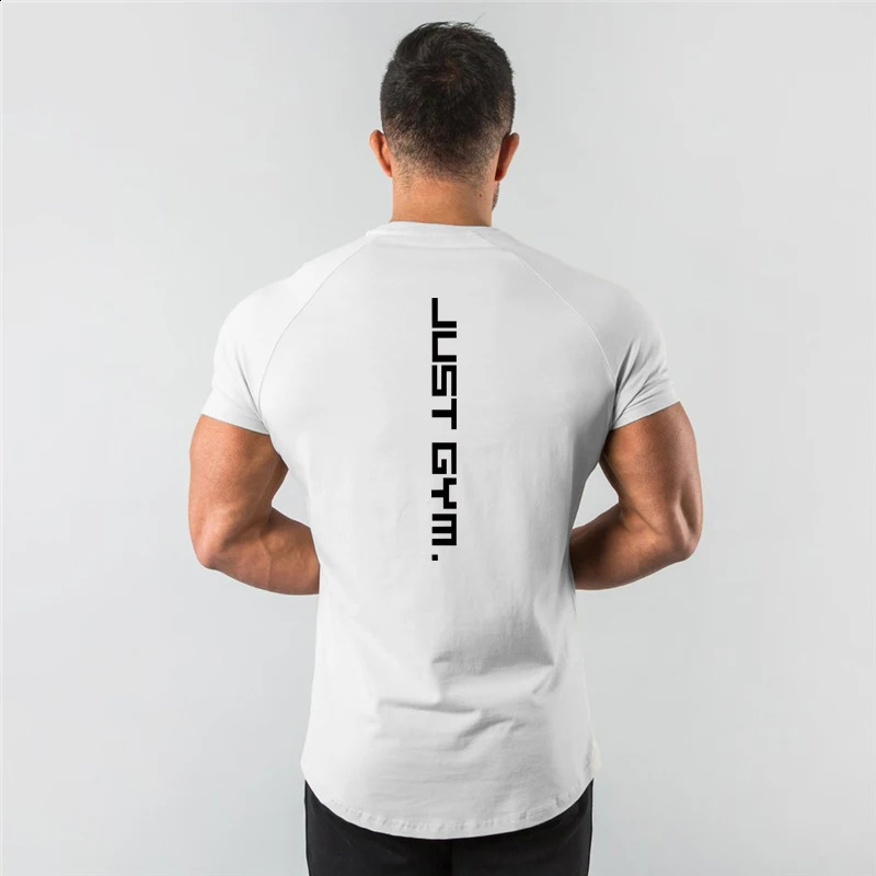 Fashion Sports T Shirt Men Short Sleeve Gym Clothing Fitness Cotton TShirt Male Bodybuilding Skinny Tee shirt Summer Tops Tees 250122