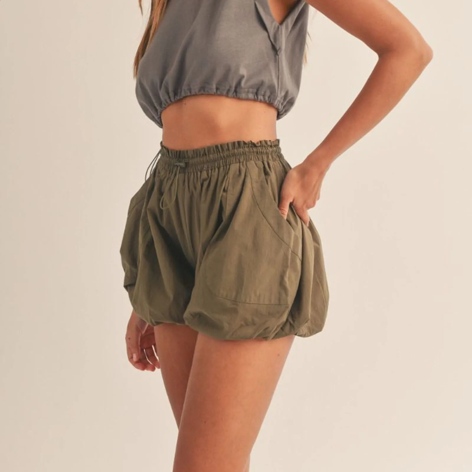 Women Summer Solid Color Casual Budded Shorts Drawstring Waisted Athletic Workout Bubble Shorts with Pockets 250118