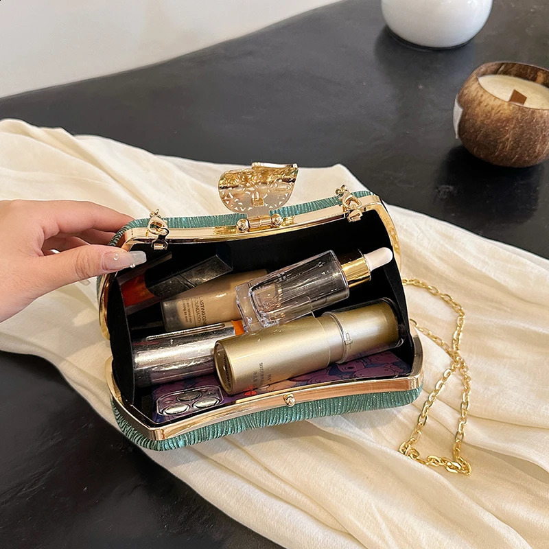 Fashion Vintage Textured Clip-on Clutch Dinner Bag For Events Chain Crossbody Shoulder Bag 250122