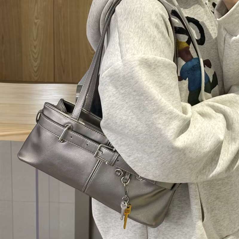 Jamhoo New Retro Versatile Underarm Shoulder Square Horizontal Handbag Wide Belt Strap Design Motorcycle Bag