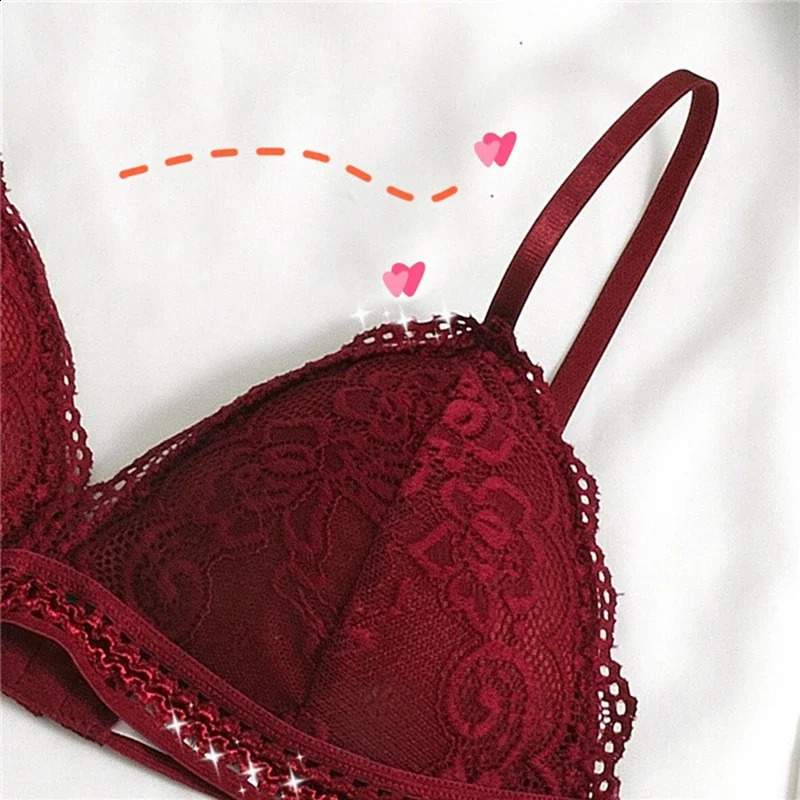Lace triangular er bra womens embroidered hollow underwear sexy floral deep V seamless push up 250122