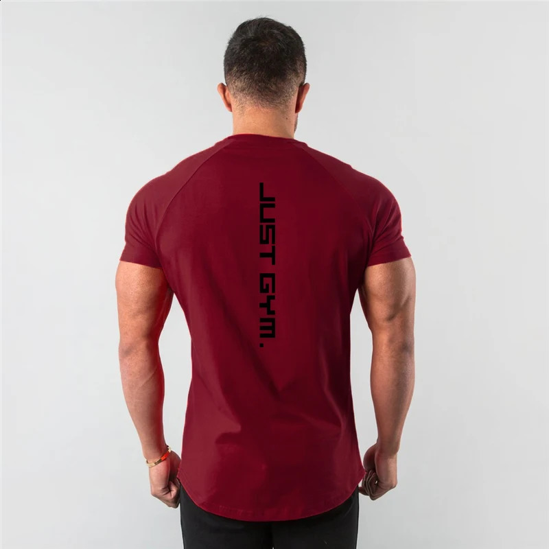 Fashion Sports T Shirt Men Short Sleeve Gym Clothing Fitness Cotton TShirt Male Bodybuilding Skinny Tee shirt Summer Tops Tees 250122
