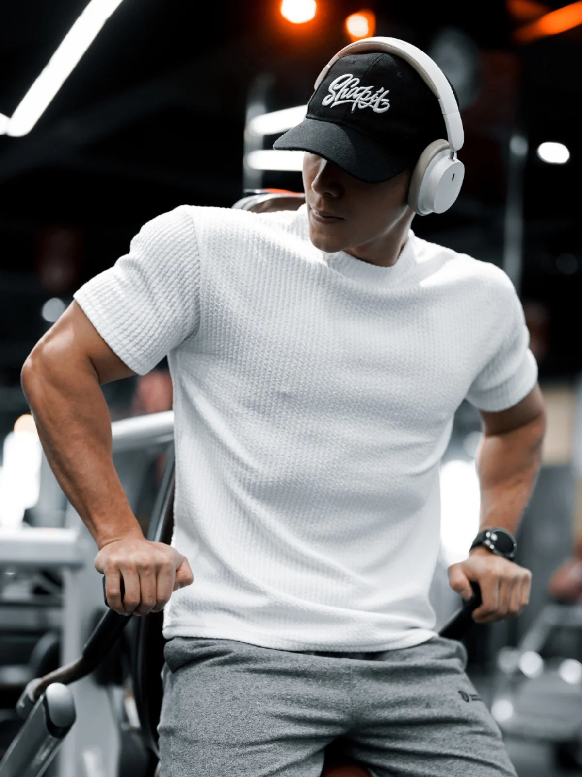 Mens Summer Round Neck Sports Short sleeved Tshirt Fitness Running Top Elastic Casual Versatile 250108