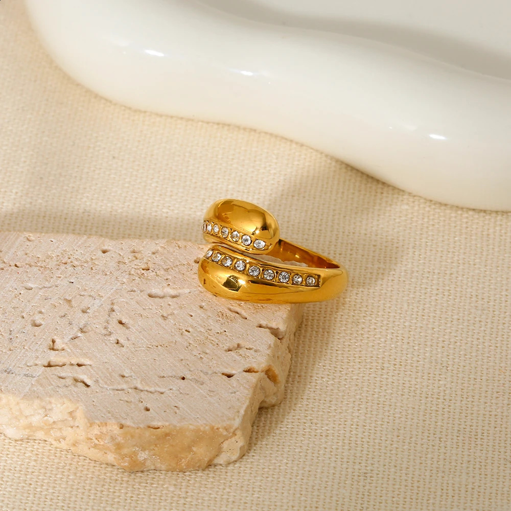 Stylish Golden Metal Stainless Steel Paved Shiny Stone Cross Open Ring for Women Waterproof Jewelry Gift 250121
