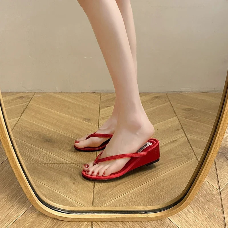 Summer Beach Women Clip Toe Slippers Fashion Outdoor Slip On Wedges Heel Slides Female Flip Flop Shoes 250113