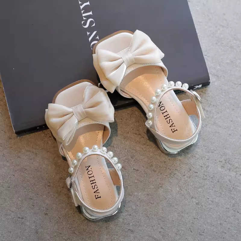 Sandals 2025 New Summer Girls' Sandals Princess Shoes Children's High Heels Girls' Fashionable Shoes for Older Girls
