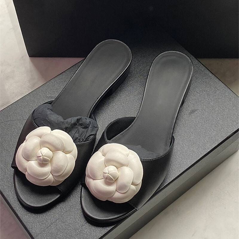 Designer Women's Sheepskin Slippers 2025 New Camellia Genuine Leather Women's Sandals Summer Fairy Flat Sandals