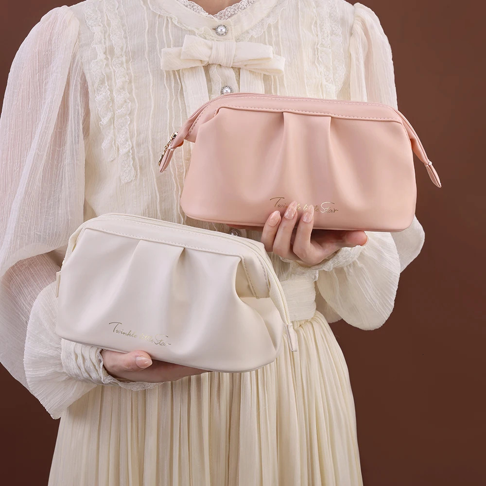 Women Beauty Storage Cases Travel Wash Bag Waterproof Makeup Bag Korean Storage Bag Toiletries Organizer Travel Cosmetic Bag 250731